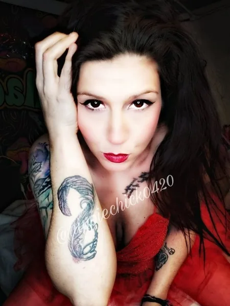 Hippie chick avatar