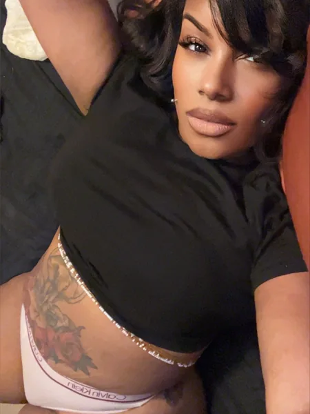 Holli Bee avatar