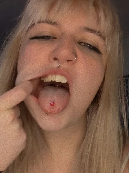 Holly avatar