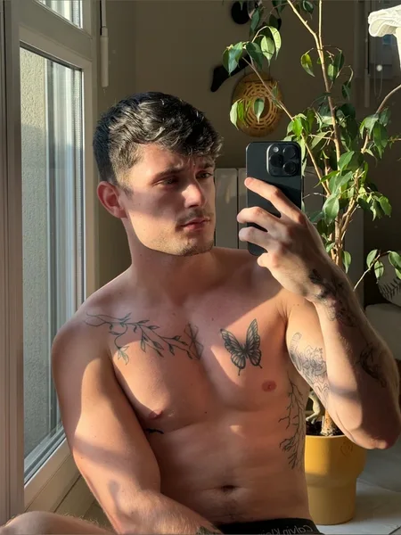 hotnakedtwunk
