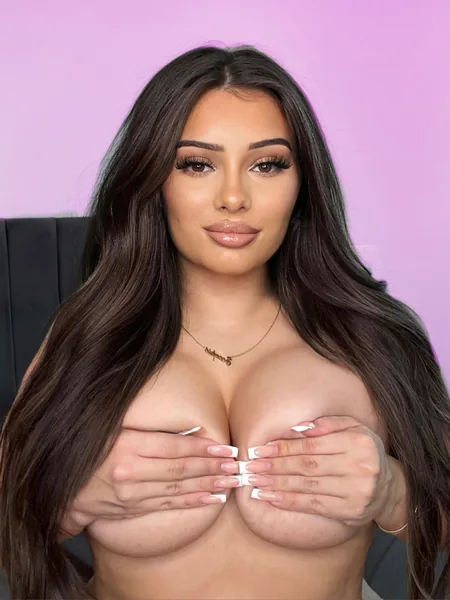 hottest boobs 🍒
