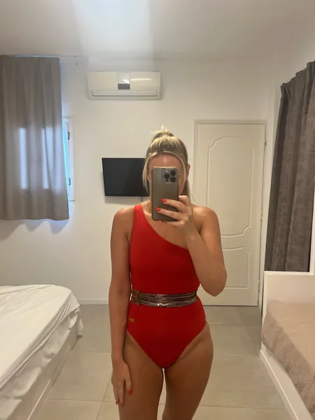 UK Hotwife