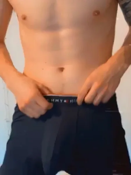 HungAndKinky