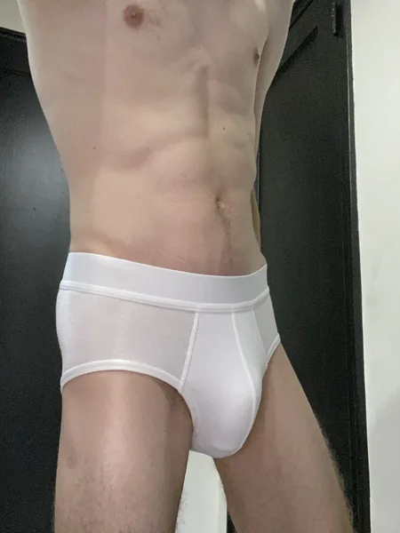 Hung Vers Twink