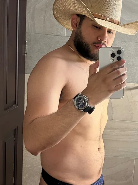 Hunky wolf