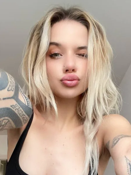 Alt Barbie💕🕷️