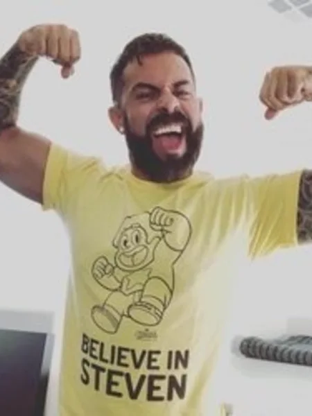 Steve Cruz
