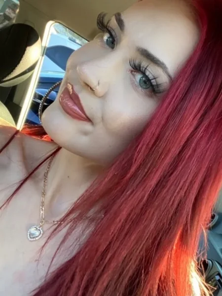 Ivy (: