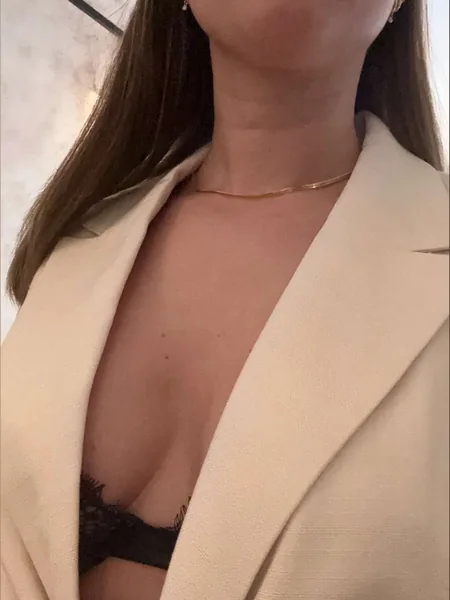 Hotwife90