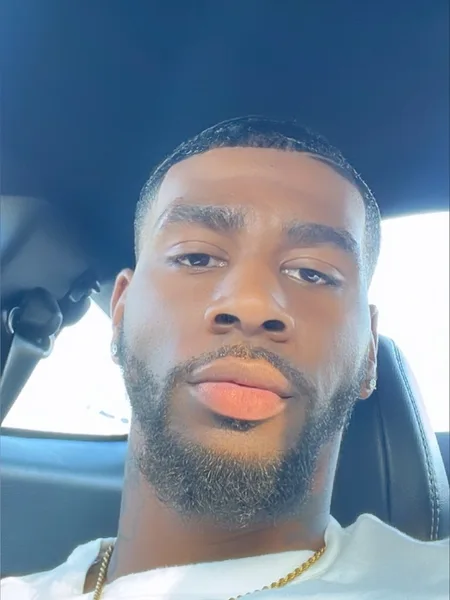 Alex Q Milton