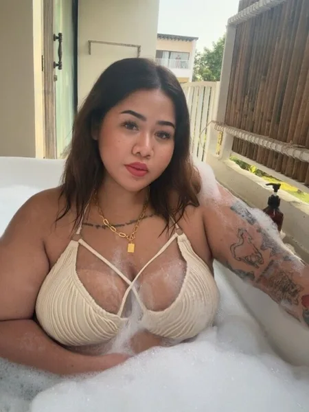 👄 BJ QUEEN 👸🏻