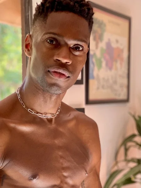 Isaiah Taye