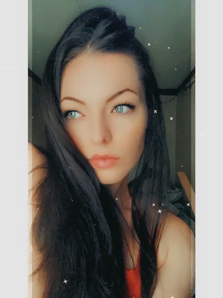 😈