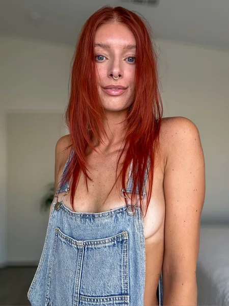 Ivy Velvetine