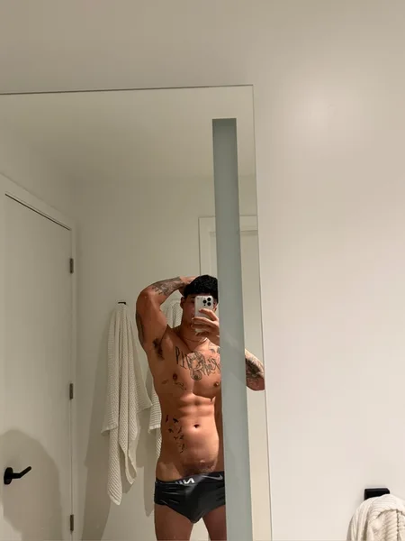 Izik💦