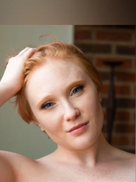👩🏻‍🦰 Izzie, Your Ginger Queen 👩🏻‍🦰
