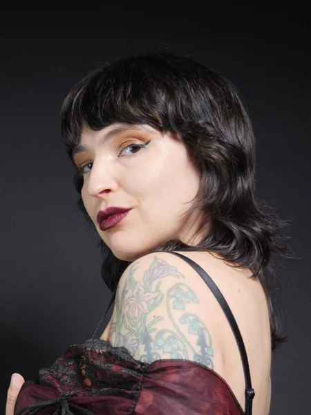 Big Theory Goth GF