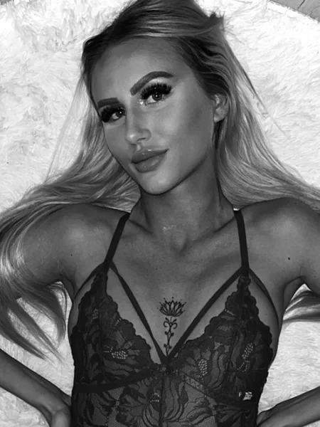 Jasmin Bebe 🐰