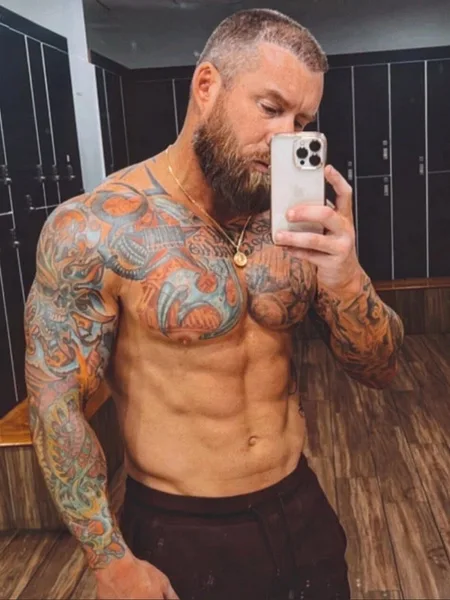 Joshua Hopkins