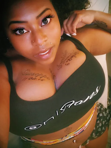 Jizzie Bigguns