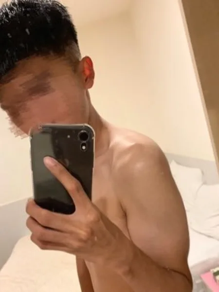 水泳男孩 Swimming Boy