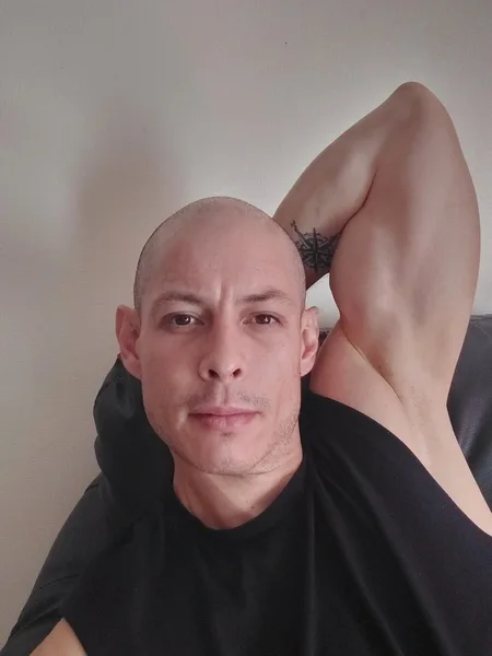 Johan Fernández JF4