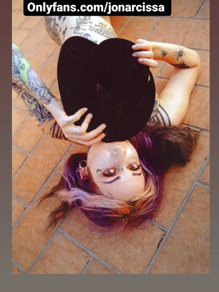 SPH Stripper and sexting tattooed goth