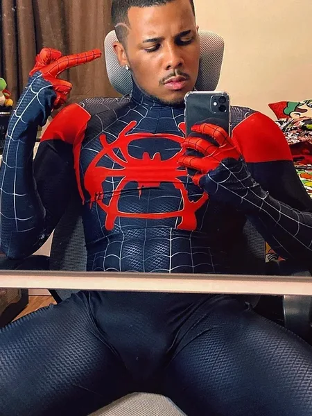Miles Moralebrz