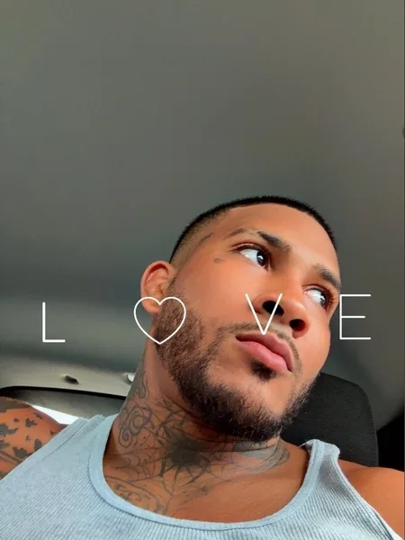 👊🏾Wild Papi🌴