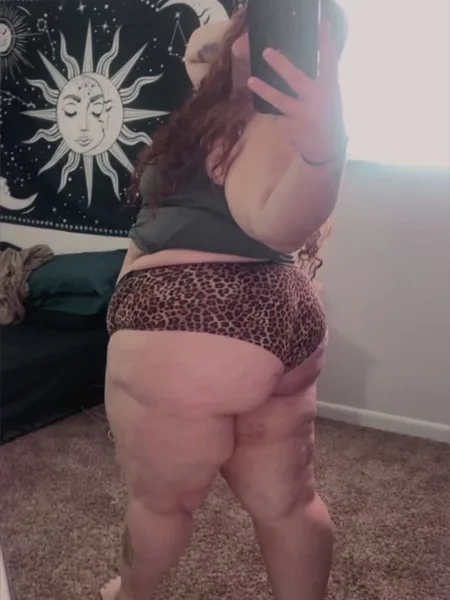 Juicy Booty🥵