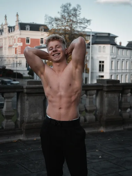 julien_cap