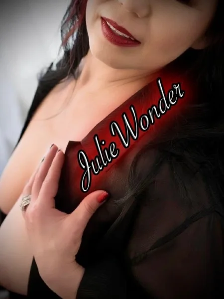♠️JulieWonder Queen of Spades Hotwife♠️ avatar