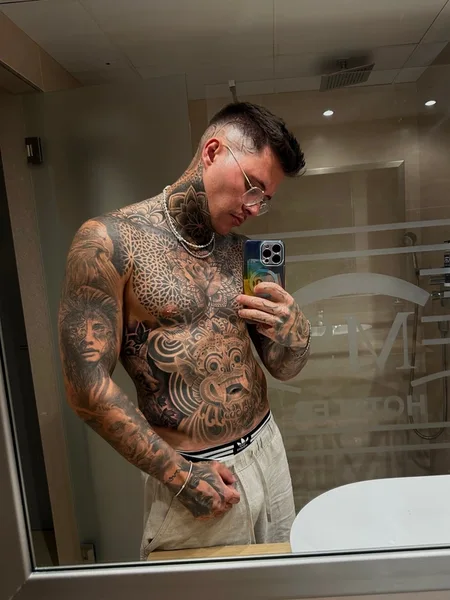 Justin Bieber 🦊 avatar