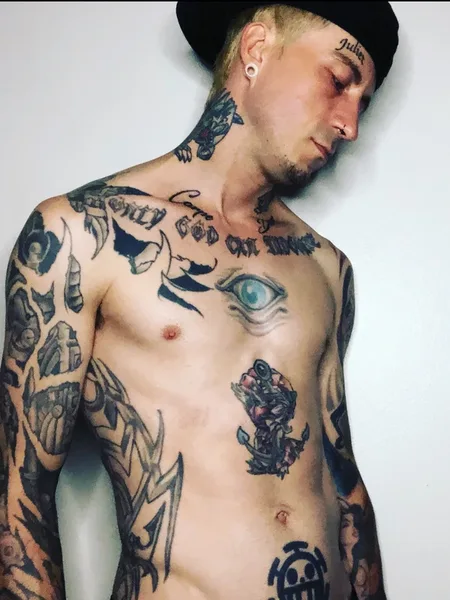 JVMMY🌹QUINN