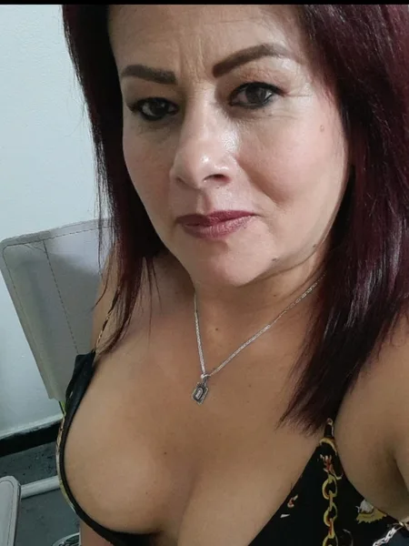 Kaily kiss