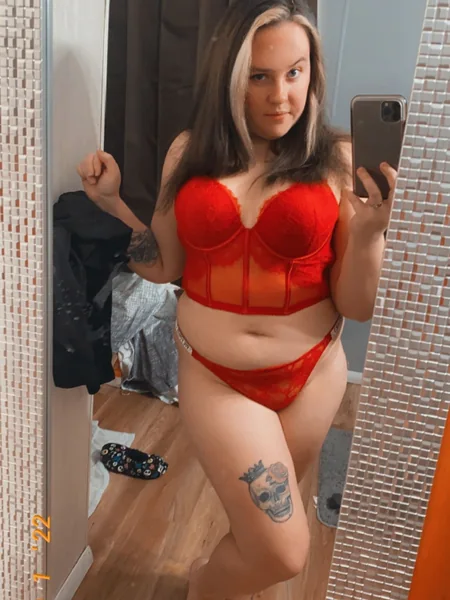 Katie kat 💋