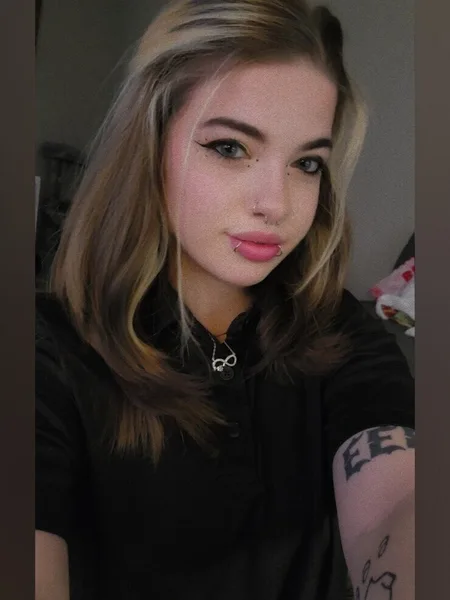 Kat M