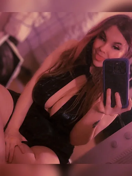big tiddy goth gf  • VERIFIED TOP 3% 🖤