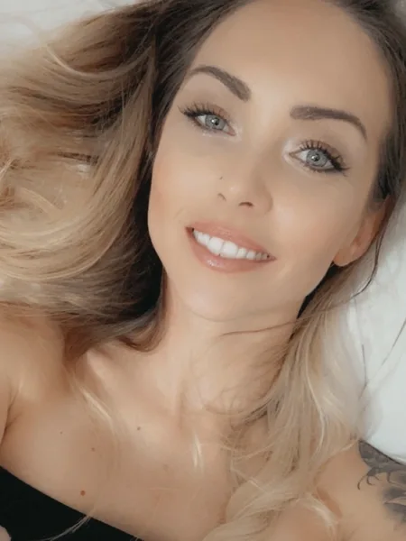 Kayla lee