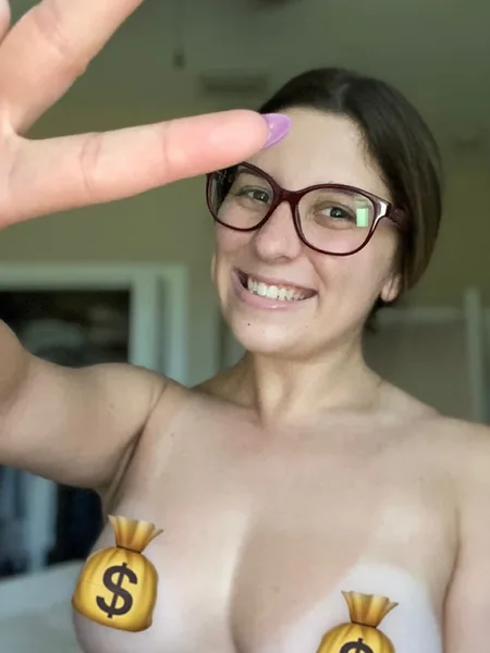Kaylee Grey