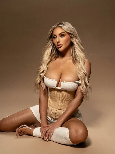 Kayley Gunner