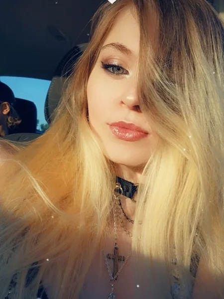 Elayna Prescott