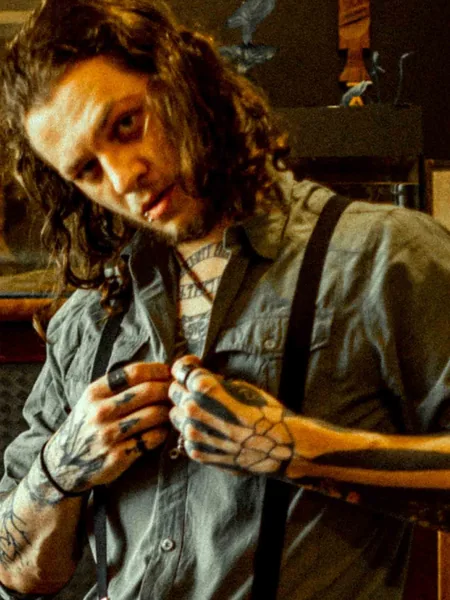 Dom Kinker Tyr