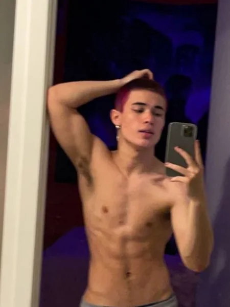 Zach 💦