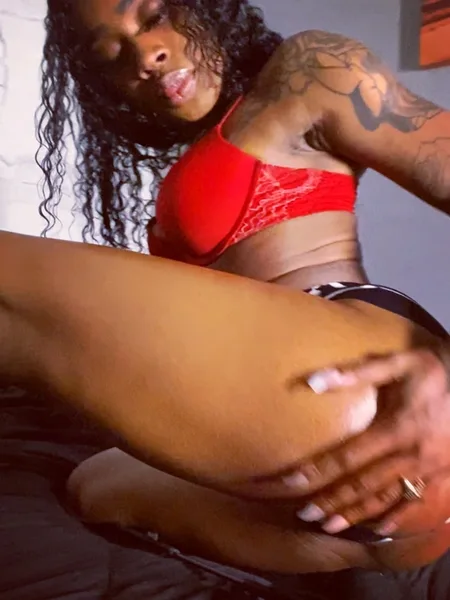 @Kissagoddess_
