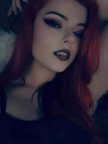 Kitty 🖤 sapphire 💕