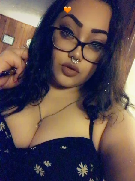 KlumzyXoXo