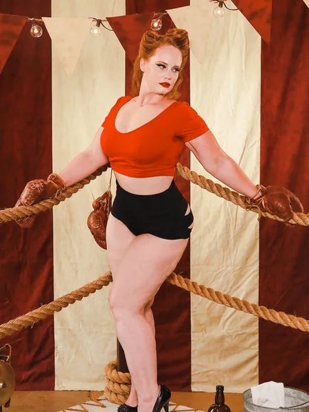 Knotty Red