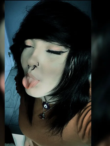 ♡𝙺𝚛𝚢𝚙𝚝𝚒𝚌 𝚂𝚝𝚘𝚗𝚎𝚛♡