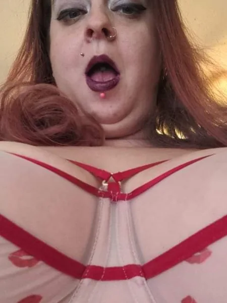 KrystaKurves